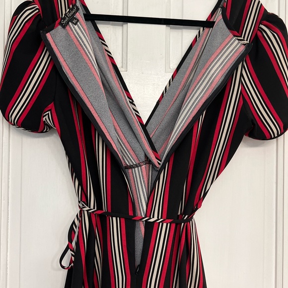 Smack Parlour Dress, sz XL , black , red, white - Picture 5 of 8